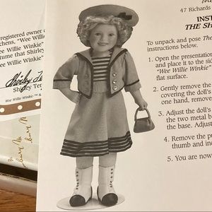Wee Willie Winkie Danbury Mint Shirley Temple Movie Classics Porcelain Doll